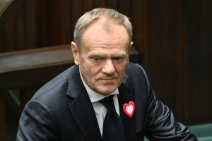 D. Tuskas: naujausi buvusios valdančiosios partijos sprendimai bus atšaukti