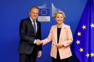 D. Tuskas žada atkurti Lenkijos ryšius su ES