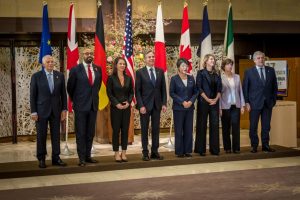 Japonija: G-7 vieningai pasisako už paramą Ukrainai jos kovoje su Maskvos invazija