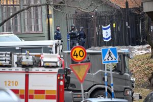 Švedijos policija sako sunaikinusi pavojingą objektą Izraelio ambasadoje