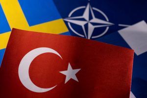 Turkija pasisako už Suomijos kandidatūros į NATO patvirtinimą