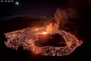 Veržėsi Havajuose esantis Kilauėjos ugnikalnis: vietiniams tai turi dvasinę reikšmę