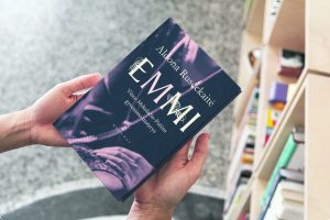 Meilės ir kūrybos galia romane „EMMI“
