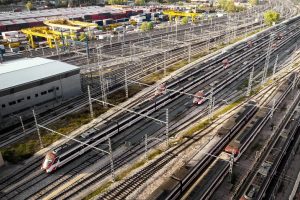 Lenkija atlieka tyrimą dėl programišių įsilaužimo į geležinkelių ryšio tinklą