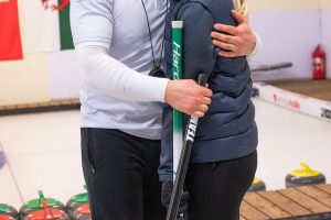 Ledo gimtinėje neturintys Lietuvos akmenslydininkai šalies pirmenybių medalius dalinosi Rygoje
