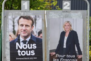 E. Macronas ir M. Le Pen varžosi dėl Prancūzijos prezidento posto