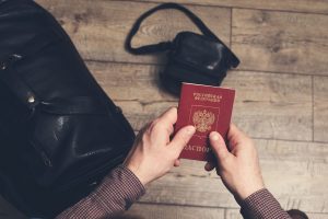 Čekija siūlys ES šalims nebeišduoti vizų Rusijos piliečiams