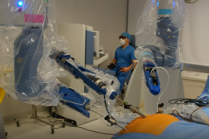 Klaipėdos universitetinėje ligoninėje – 100-oji robotinė operacija dėl storosios žarnos vėžio