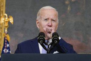 J. Bidenas ragina Rusiją ir Kiniją pradėti derybas dėl branduolinių ginklų kontrolės