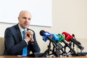 Viceministras: ketinama griežtinti socialinio būsto skyrimo tvarką