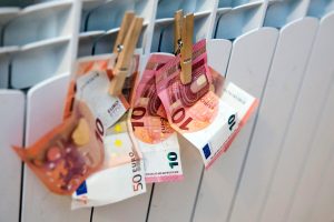Vilniuje šildymo kompensacijų prašo 60 tūkst. gyventojų, stringa prašymų nagrinėjimas