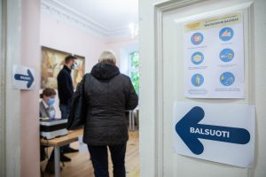 VRK primena: saviizoliacijoje esantys Radviliškio rinkėjai gali balsuoti namuose