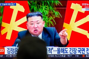 Kim Jong Unas ragina didinti Šiaurės Korėjos branduolinį arsenalą