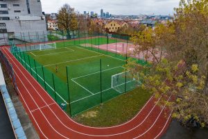 Vilniuje už 7 mln. eurų bus atnaujinamas 21 mokyklos stadionas