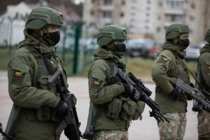 Į Lietuvos kariuomenės veterano vardą galės pretenduoti apie 5,6 tūkst. karių