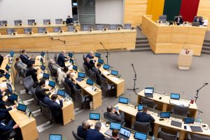 Vasario viduryje žadama šaukti neeilinę Seimo sesiją: numatytos trys posėdžių dienos