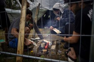 Į Kybartų pataisos namus pradedami perkelti migrantai