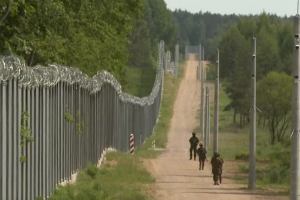 Lenkija stiprina pasienį: kokiais būdais kovoja su migrantais?