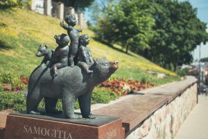 Vasaros adresai: Telšiai – tūkstančių meškų miestas