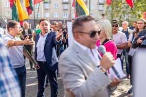 LBGTQ protestas nepraėjo be incidentų: policija pradėjo administracinę teiseną