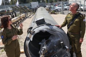 Izraelio kariuomenė: Iranas neišsisuks be pasekmių po atakos