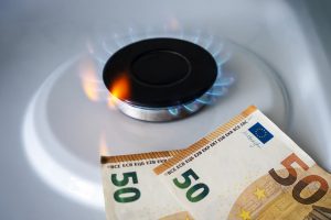 Lietuvos energetikos agentūra: šią savaitę elektros ir dujų kainos toliau augo