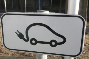 Elektromobilius uostamiestyje kraus nemokamai