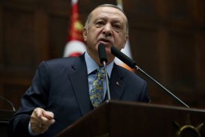 R. T. Erdoganas trečią dieną nepasirodys rinkimų kampanijos renginiuose