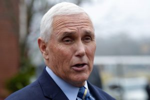 Buvusio JAV viceprezidento M. Pence namuose rasta įslaptintų dokumentų