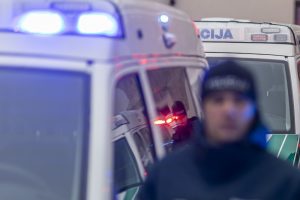Vilniaus policija prašo pagalbos: nepažįstamas vyras grasino nužudyti į mokyklą ėjusią mergaitę