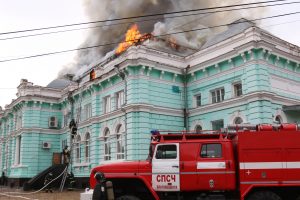 Rusijoje gydytojai užbaigė širdies operaciją per gaisrą ligoninėje
