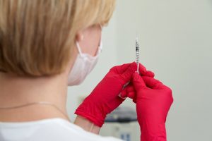 ES patvirtinta pirmoji vakcina nuo respiracinio sincitinio viruso
