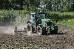 Už valstybės paimamą žemę siūloma atlyginti sklypu toje pat savivaldybėje