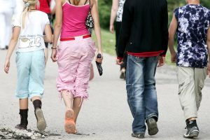 Vyriausybė siūlo bausti ir jaunesnius nepilnamečius dėl seksualinių nusikaltimų, narkotikų