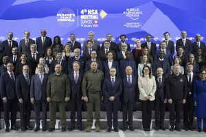Davose Vakarų aukšto lygio atstovai aptarė V. Zelenskio taikos formulę 