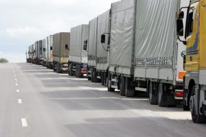 Masiškai apiplėšiami vilkikai: tai turės įtakos prekių kainoms?
