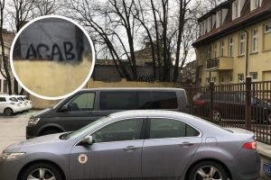 Neapykantos ženklai uostamiestyje bado akis