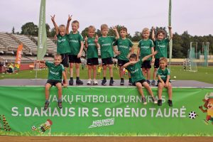 Istoriniame Kauno stadione futbolą žaidė šimtai vaikų 