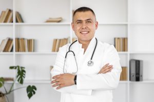 SAM skiria papildomą finansavimą 450 šeimos gydytojų komandų darbuotojams įdarbinti