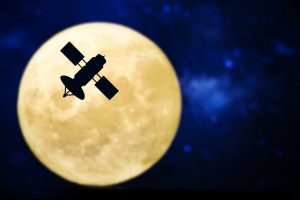 NASA nori stebėti kosminės šiukšlės atsitrenkimą į Mėnulį