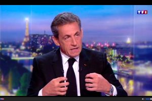 Prancūzijos eksprezidentas N. Sarkozy kritikuojamas dėl raginimo siekti kompromiso su rusais