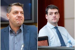 Kilo įtarimų: VRK dėl A. Mazuronio ir R. Žemaitaičio rėmėjų parašų kreipėsi į rašysenos ekspertus