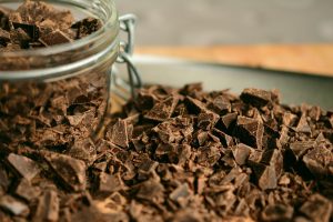 Liūdnos žinios šokolado mėgėjams: kakavos trūkumą prognozuoja jau 2020 m.
