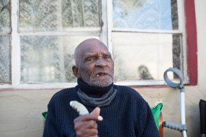 Pietų Afrikoje mirė 116 metų senolis – „neoficialiai“ seniausias planetos vyras 