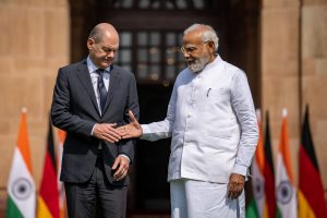 Indija susilaiko nuo atviros kritikos Rusijai, bet žada prisidėti prie bet kokios taikos iniciatyvos