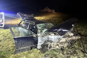 Kraupi avarija Lazdijų rajone: nuo kelio nulėkė BMW, žuvo jaunas vairuotojas