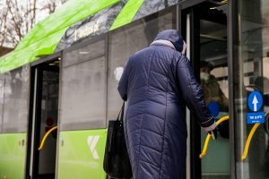 „Kauno autobusai“ išanalizavo nelaimės troleibuse vaizdo įrašą: „Kraupu žiūrėti“