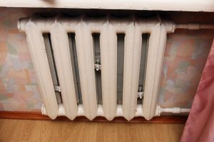 Daugiabutyje sprogo radiatorius. Kas kaltas?