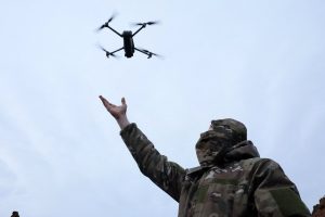 Rusijos gynybos ministerija teigia sunaikinusi 36 ukrainiečių dronus