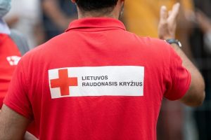 Per pirmąsias dienas Raudonojo Kryžiaus pagalbos linija sulaukė beveik 900 skambučių